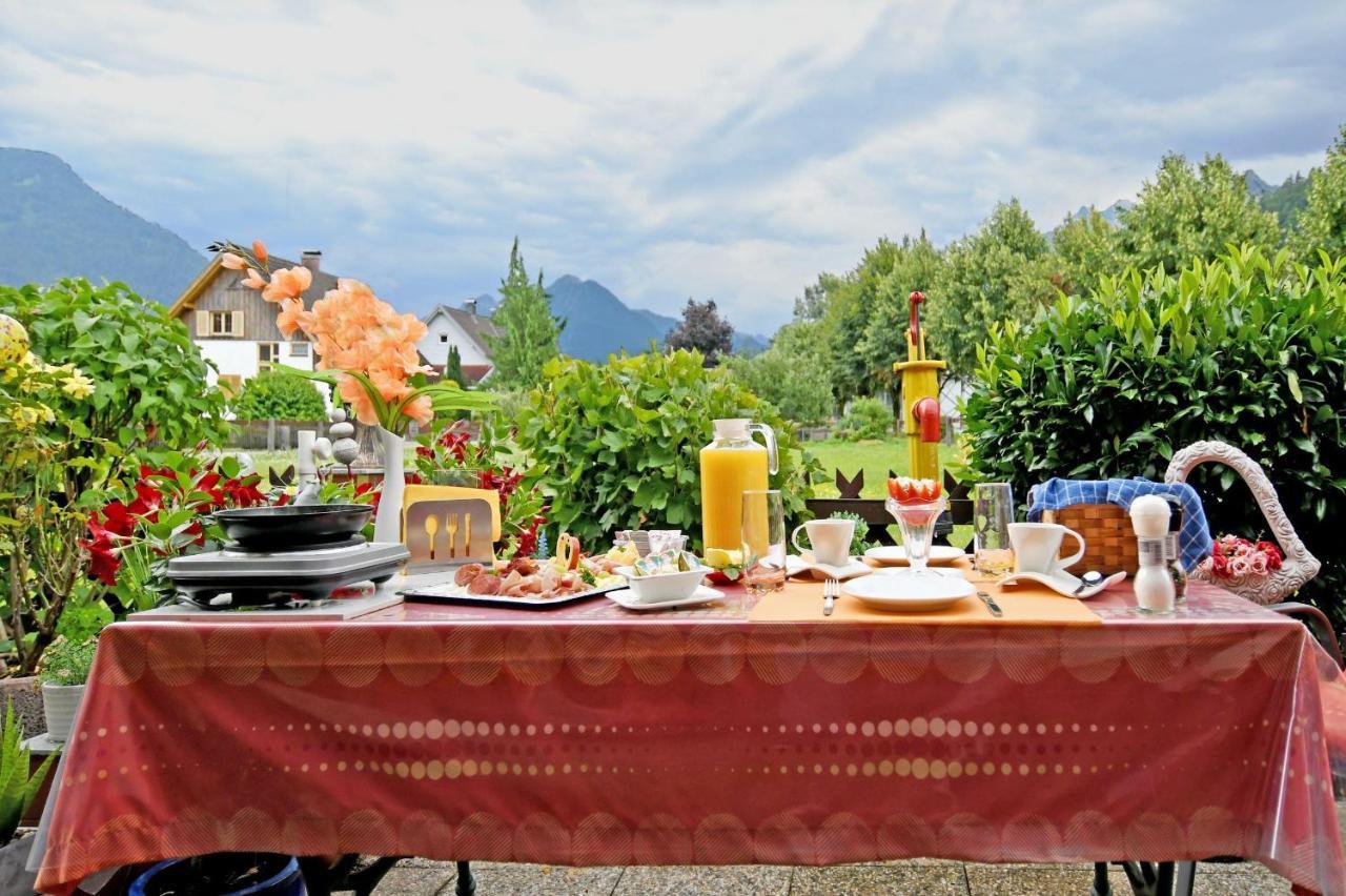 Ferien Bei Conny Apartamento Nüziders Exterior foto